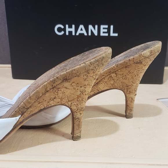 1️⃣8️⃣0️⃣Chanel heel sandals authentic - Picture 3 of 10